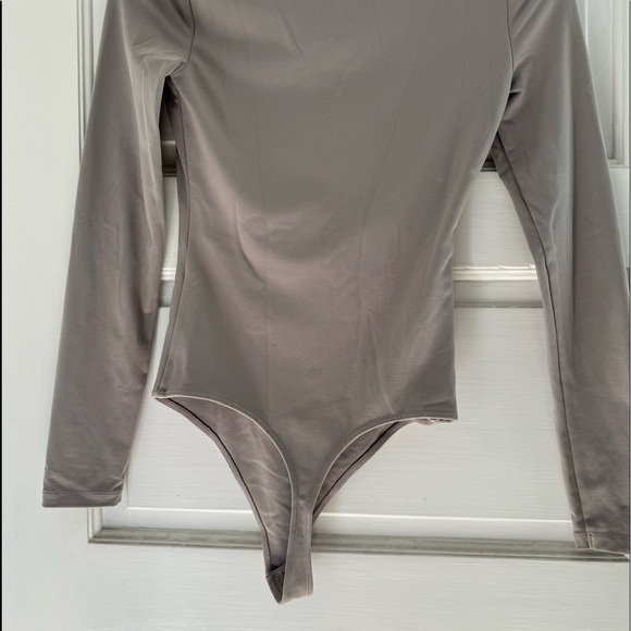 Abercrombie bodysuit - Picture 2 of 3